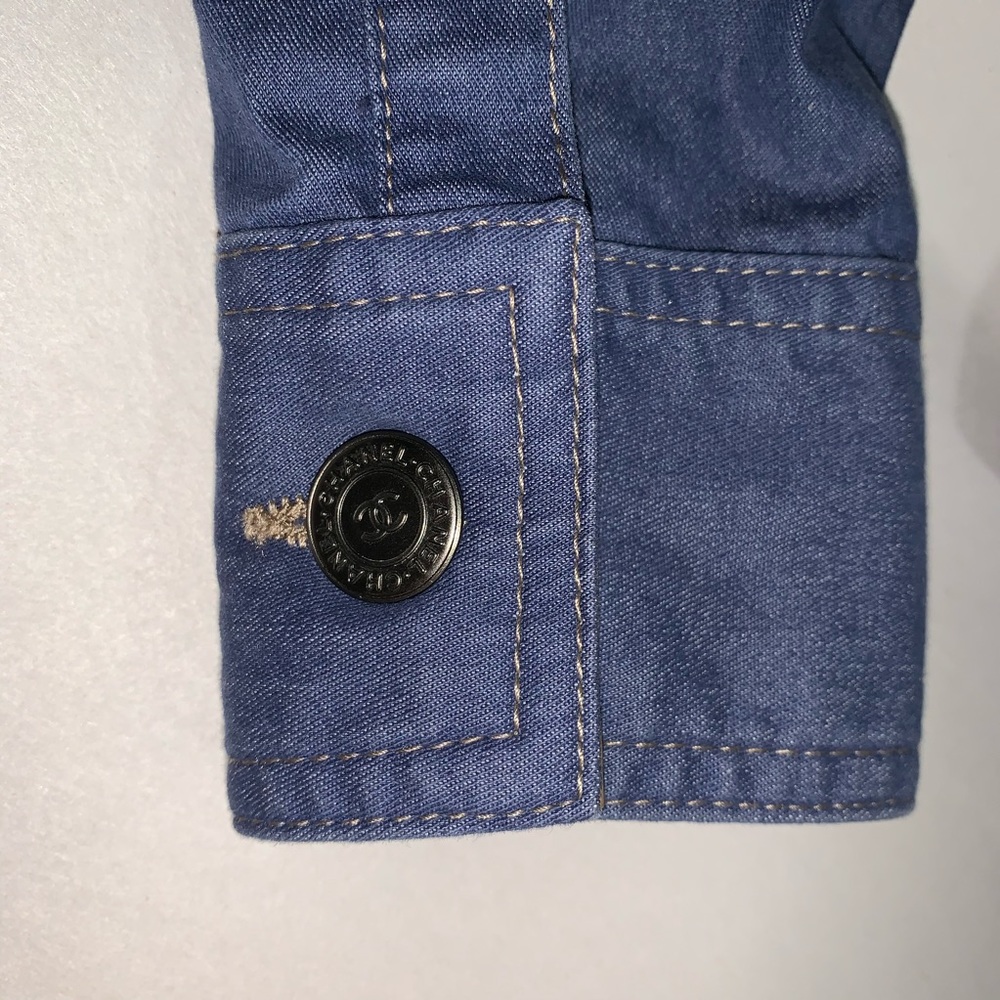 CHANEL 01A size 36 light weight DENIM JACKET - Picture 8 of 14